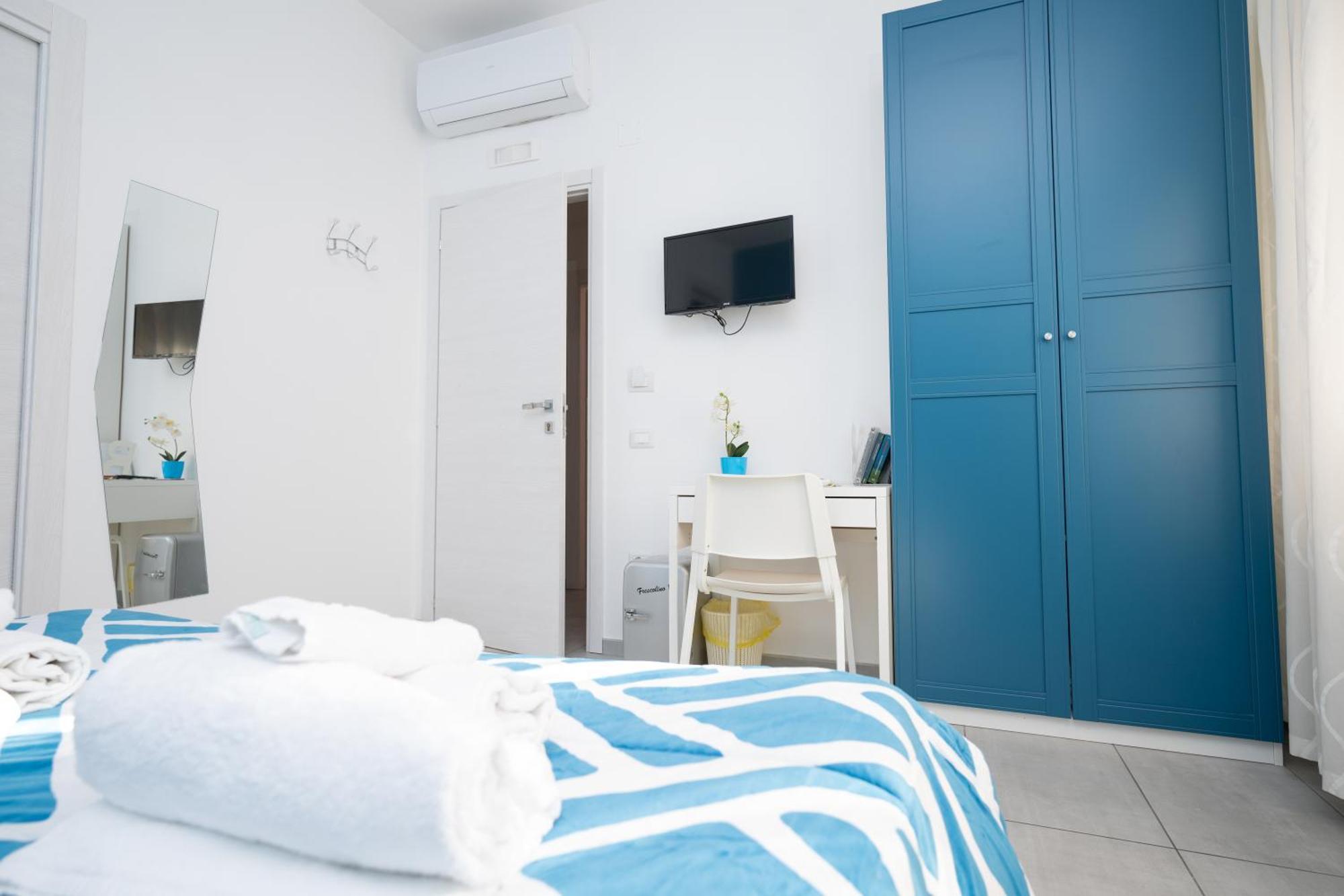 Double Room,1743290712:JPEG